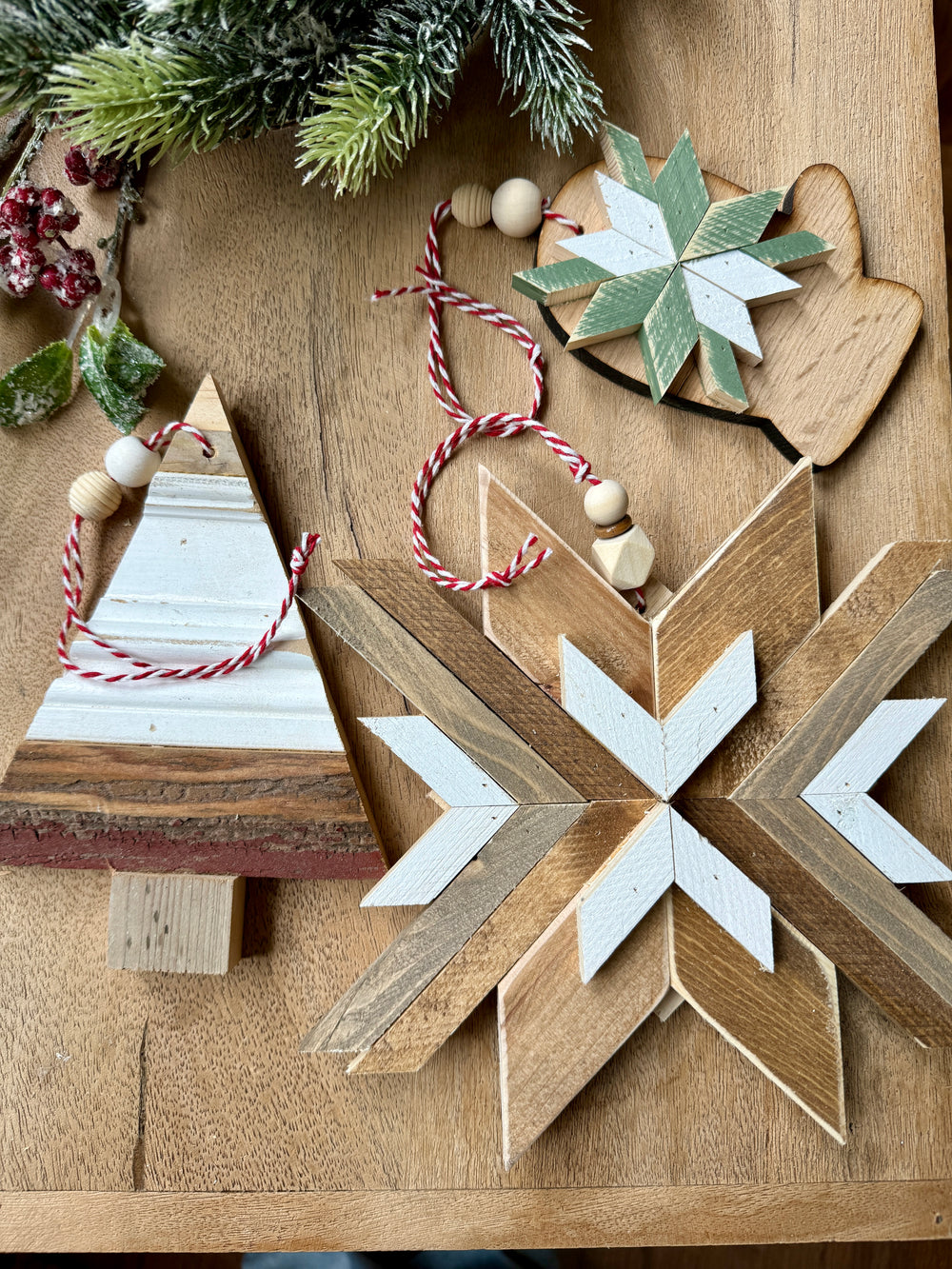 Ornament 2024 Set 11