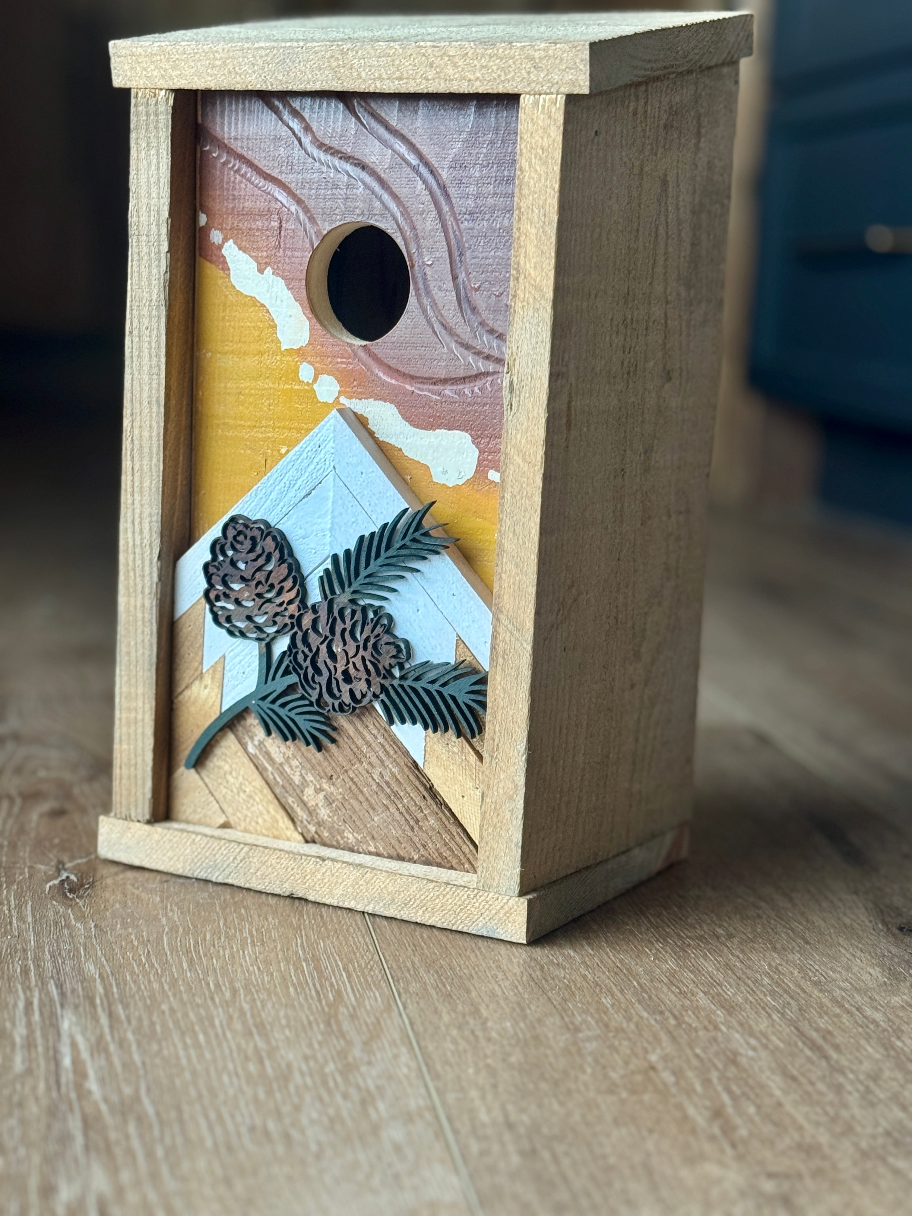 Birdhouse 12