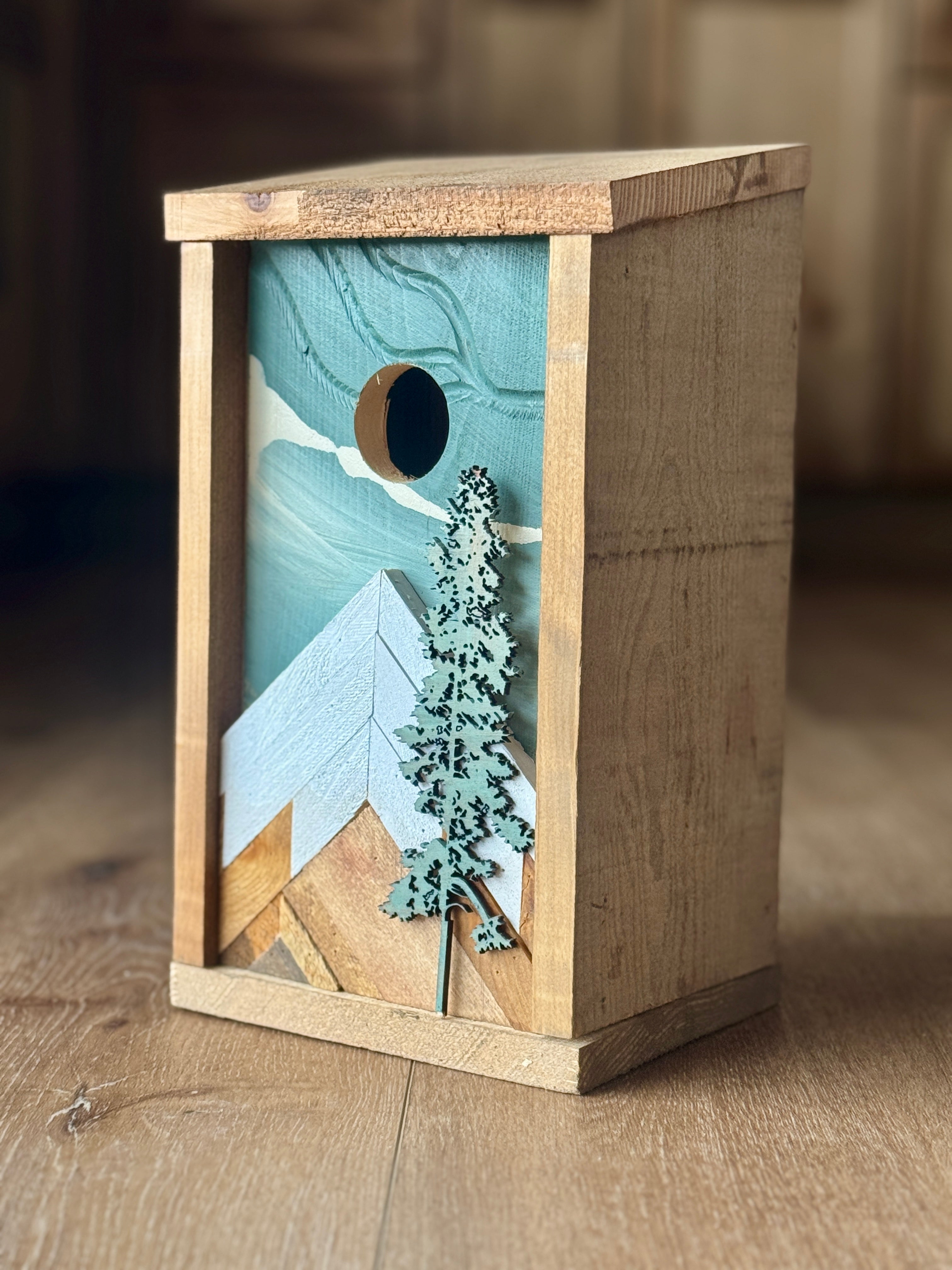 Birdhouse 14