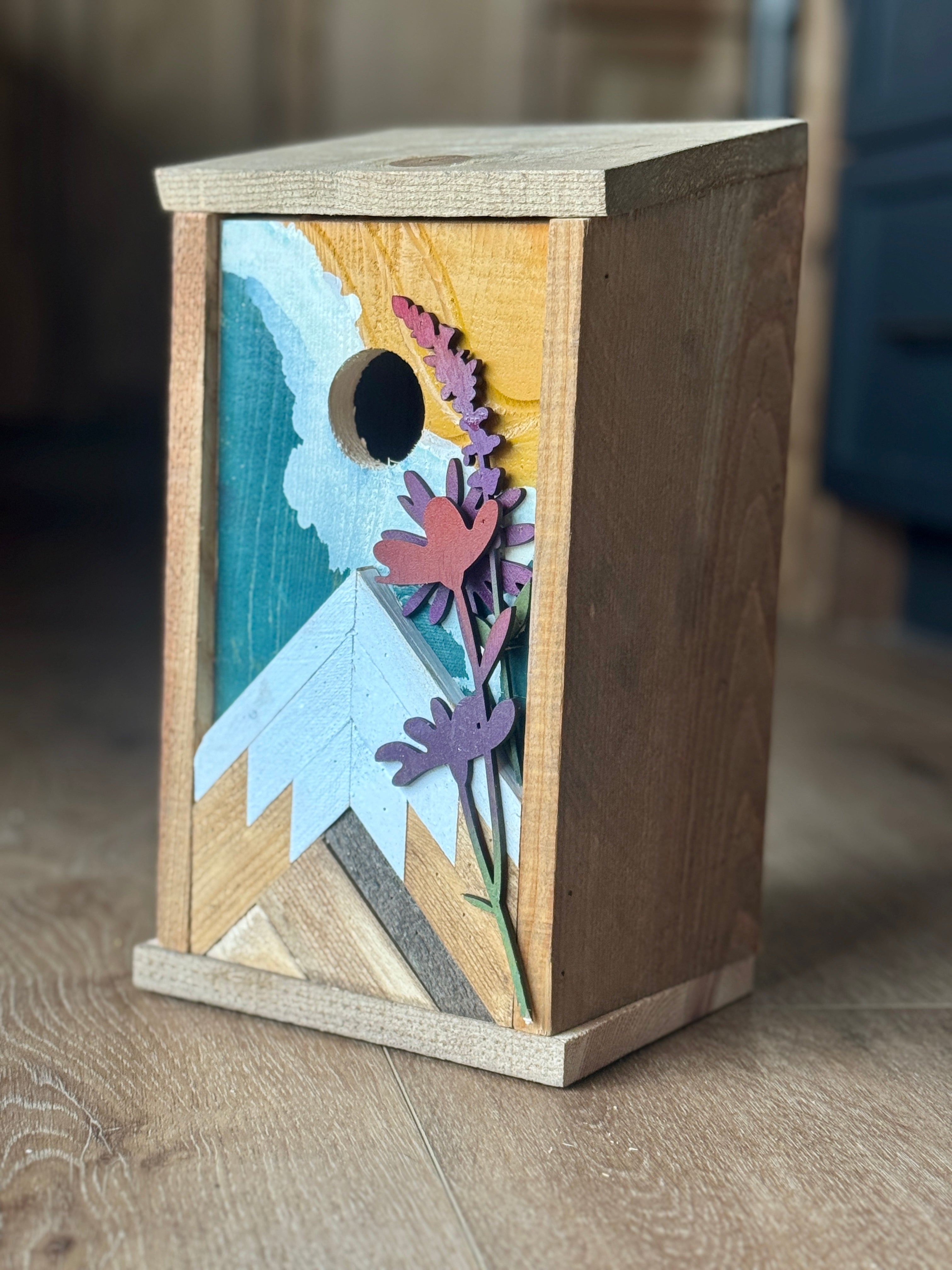 Birdhouse 16