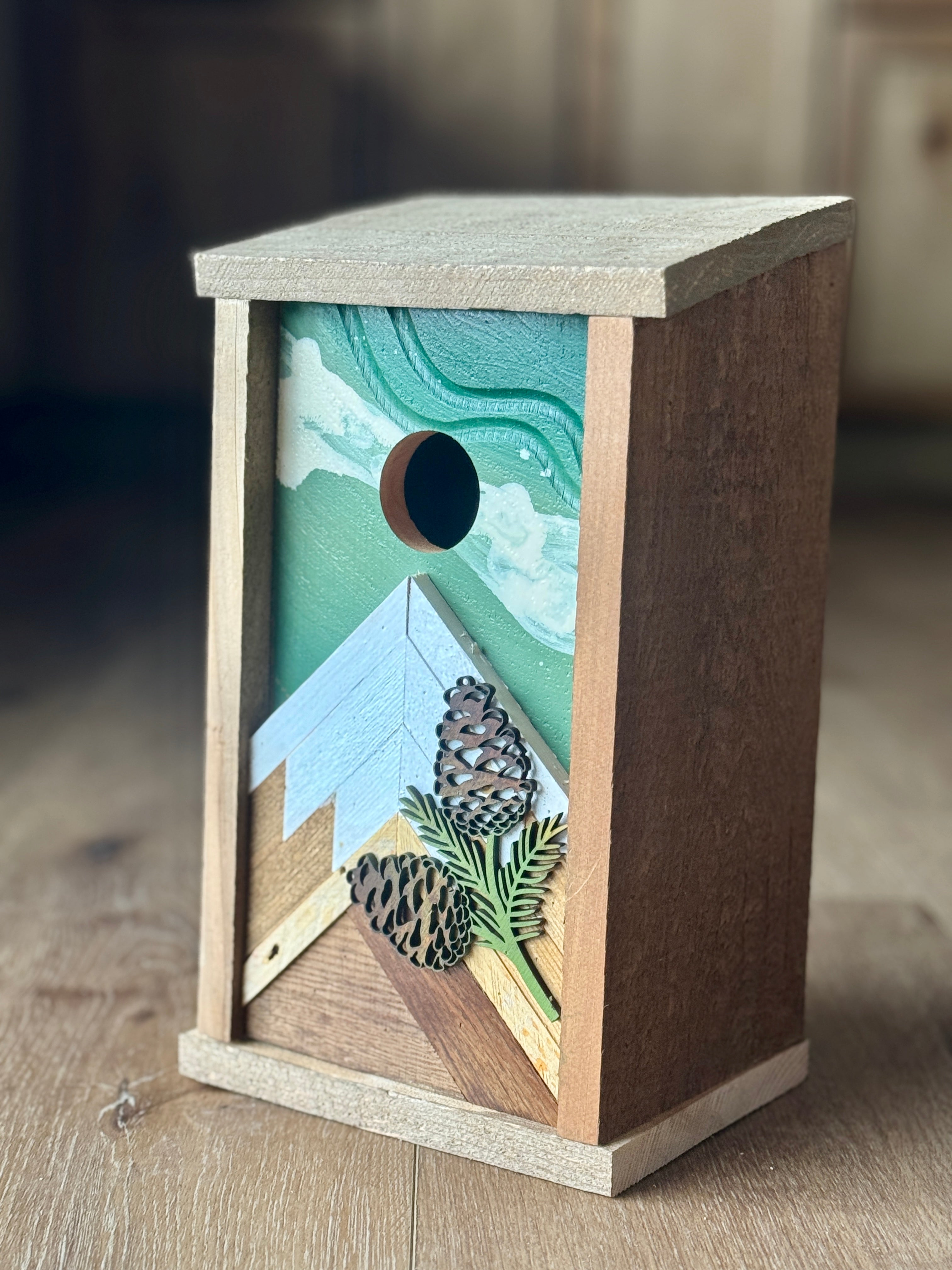 Birdhouse 19