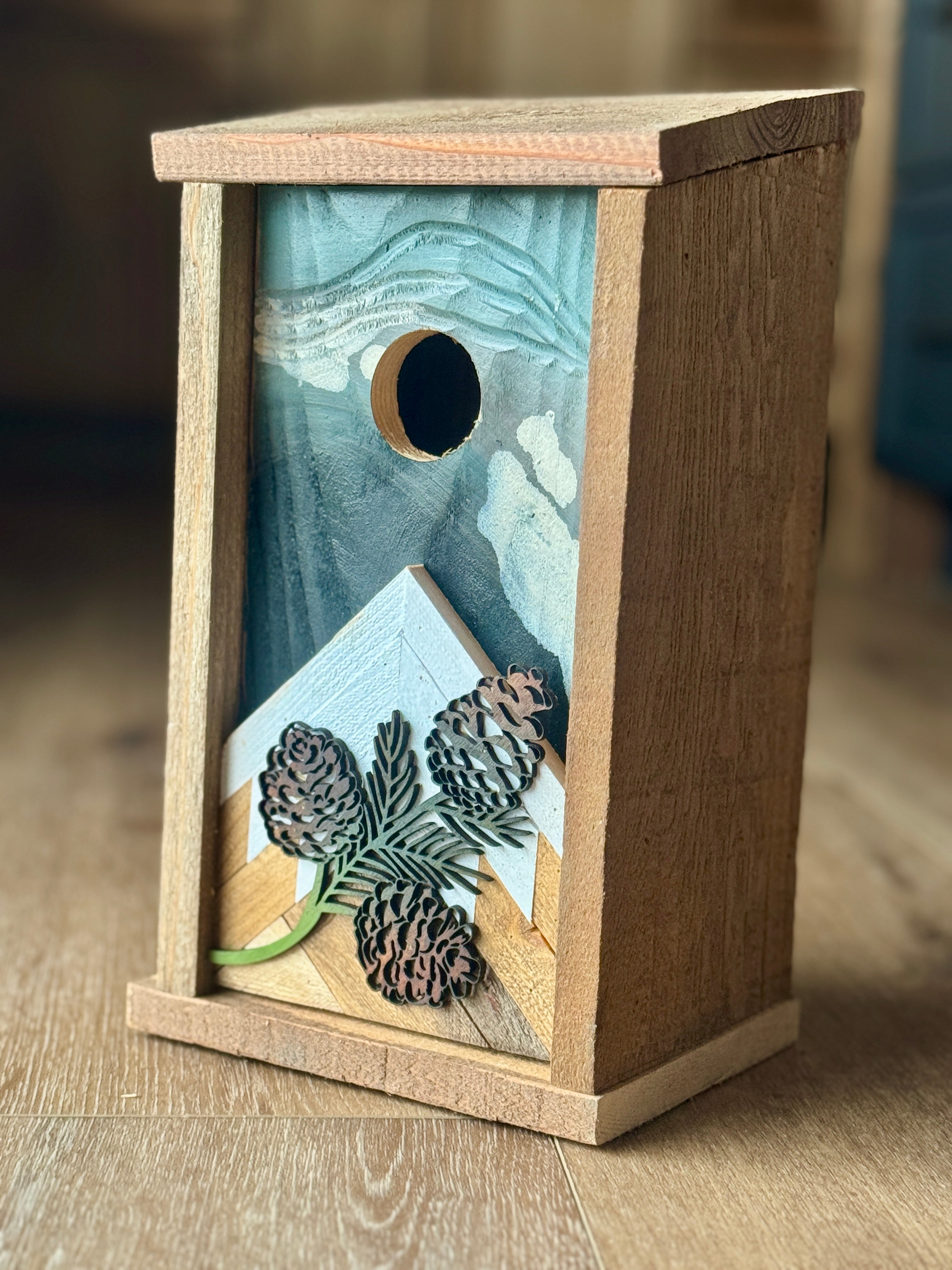 Birdhouse 9