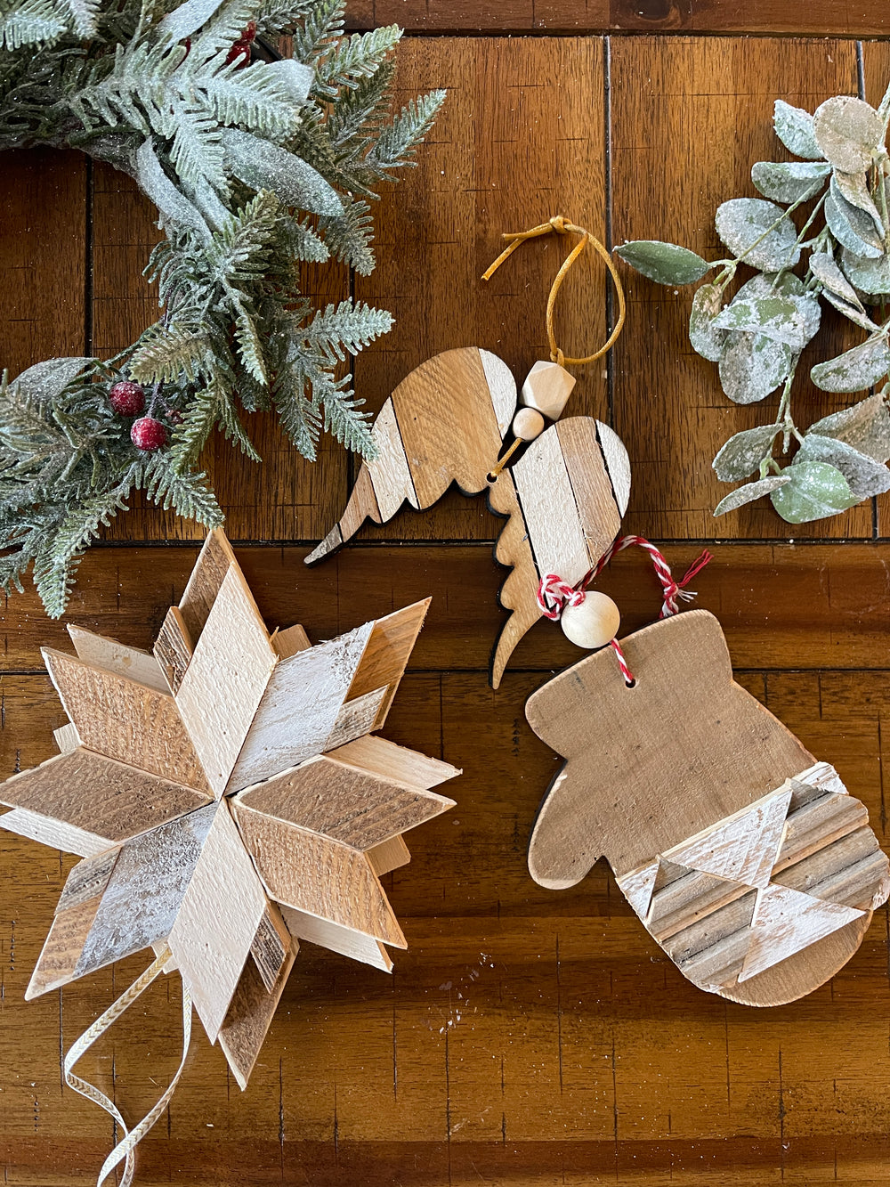 2022 Ornament Gift Set 4